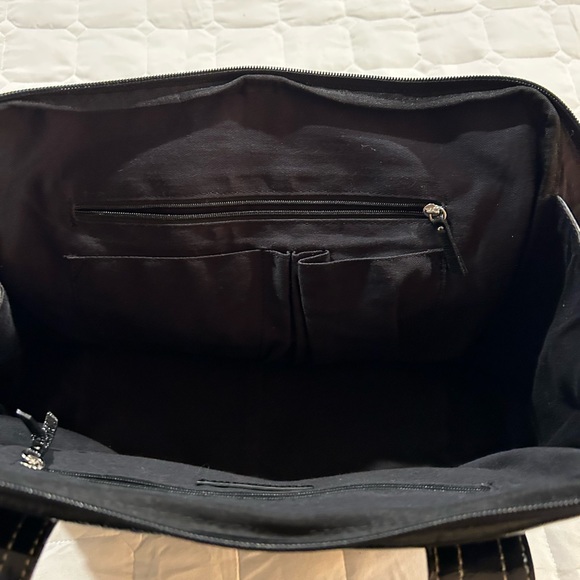 Casual Corner Genuine leather black purse - Picture 6 of 12